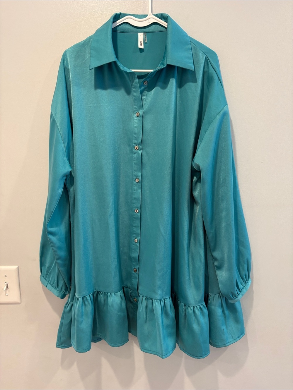 glam Teal Ruffle-Hem Button Front Tunic  ptp 24 length 33